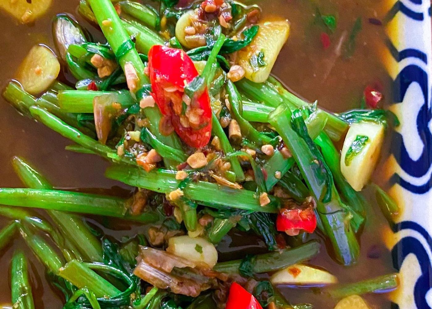 15 Minute Veg Meals: Spicy Water Spinach Stir-Fry